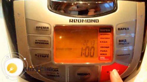 Яблочный пирог с творогом на кефире. Шарлотка с яблоками и творогом в мультиварке