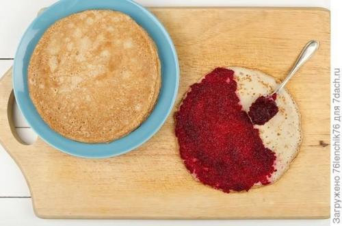 Салат Букет роз. Салат с блинами «Букет роз»