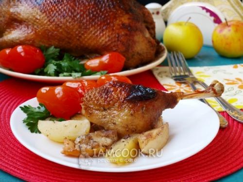 Утка фаршированная. Утка, фаршированная картофелем