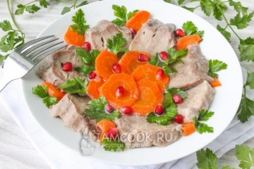 Язык в желе в бутылке. Язык в желе