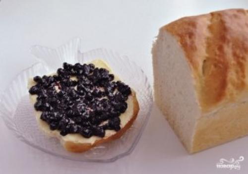 Хлеб белый домашний. Белый хлеб в духовке