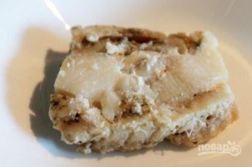 Салат с отварной рыбой. Рыбный салат из отварной рыбы