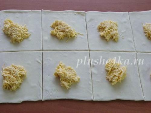 Слоеные булочки с сыром. Булочки с сыром из слоеного теста