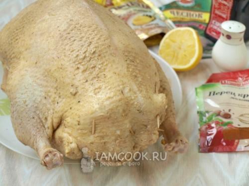 Утка фаршированная. Утка, фаршированная картофелем