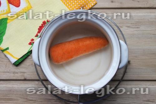 Салат-торт с кальмарами. Праздничный салат-торт из кальмаров в виде сердца