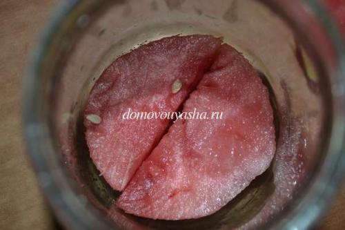 Арбузы маринованные в банках с яблочным. Маринованные арбузы в литровых банках 