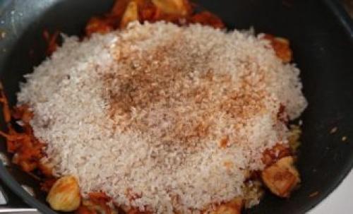 Плов на сковороде со свининой. Плов со свининой — простой рецепт на сковороде