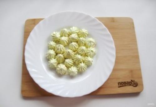 Елочка из безе. Торт "Новогодняя ёлочка из безе"