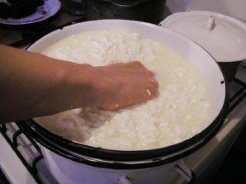 Твердый сыр с дырками в домашних условиях. Сыр с дырками в домашних условиях