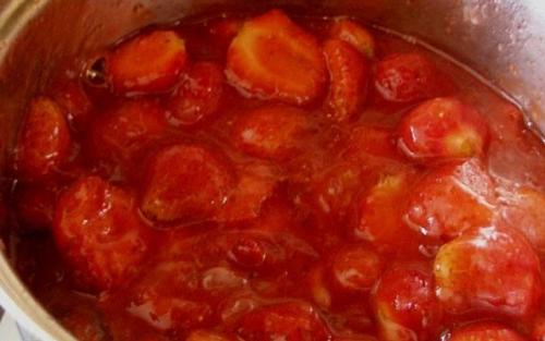 Пирог с клубникой. Клубничный пирог из песочного теста