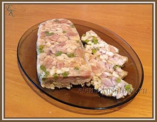 Куриный рулет с желатином в духовке