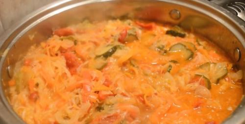 Салат с капусты на зиму рецепт без варки. Вкусный салат на зиму «Кубанский» с капустой и овощами