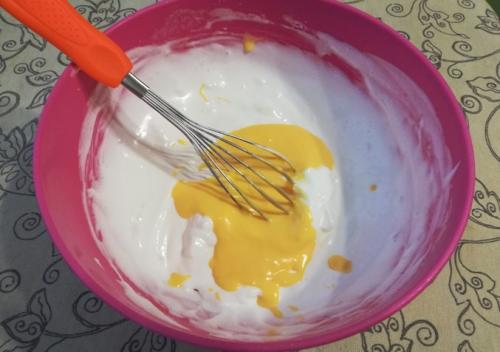 Шарлотка в мультиварке с содой. Пышная шарлотка в мультиварке с яблоками — классический рецепт