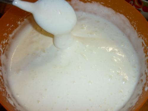 Шарлотка с грушами в мультиварке