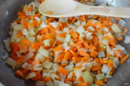 Плов на сковороде со свининой пошаговый рецепт.