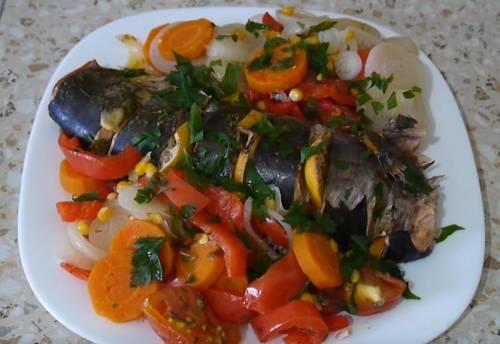 Горбуша с овощами. Как запечь горбушу с овощами в духовке в рукаве