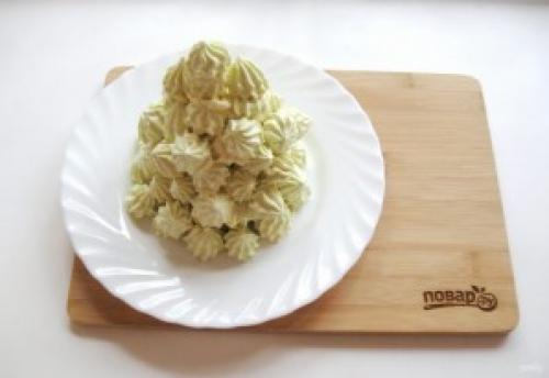 Елочка из безе. Торт "Новогодняя ёлочка из безе"