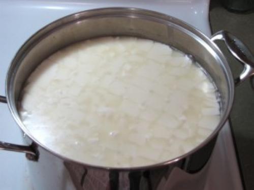 Твердый сыр в домашних с закваской. Твердый сыр в домашних условиях