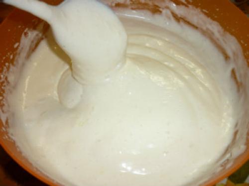 Шарлотка с грушами в мультиварке