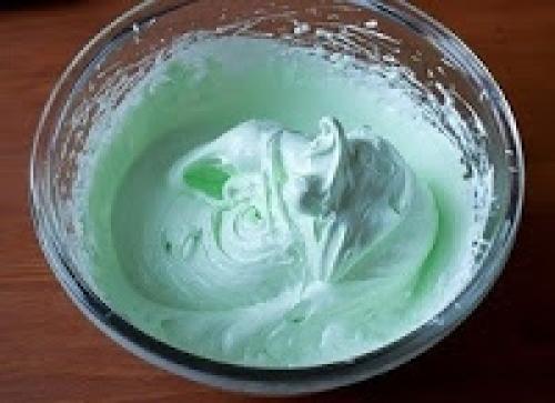 Безе новогоднее елочки. Безе новогоднее «Елочки»