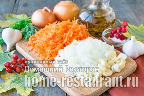 Гуляш из индейки с подливкой