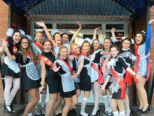 Салаты на выпускной. Вариант меню банкета на выпускной вечер