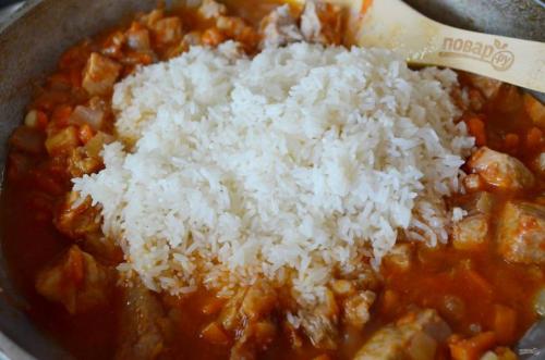 Плов на сковороде со свининой пошаговый рецепт.