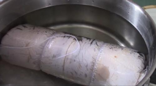 Нежный и очень вкусный куриный рулет.