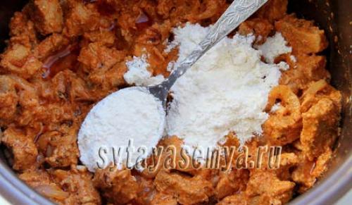 Гуляш из свинины в мультиварке. Гуляш из свинины с томатной подливкой в мультиварке