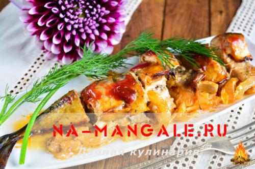 Скумбрия в духовке. Запекаем скумбрию с томатным соусом