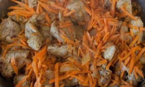 Плов на сковороде со свининой. Плов со свининой — простой рецепт на сковороде