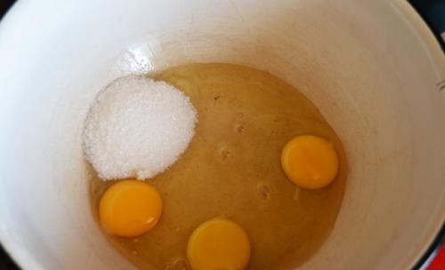 Норка крота Торт рецепт со сгущенкой. Тортик «Норка крота» — вариант первый со сгущенным молоком