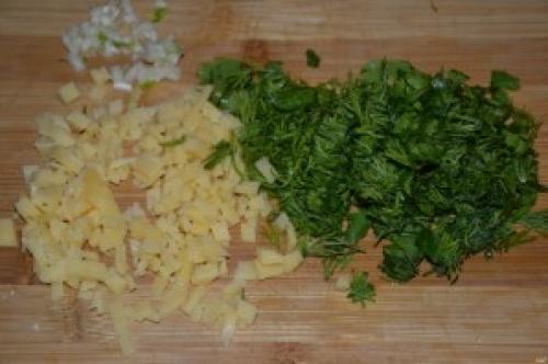 Слоеный куриный рулет. Рулет из слоеного теста с курицей