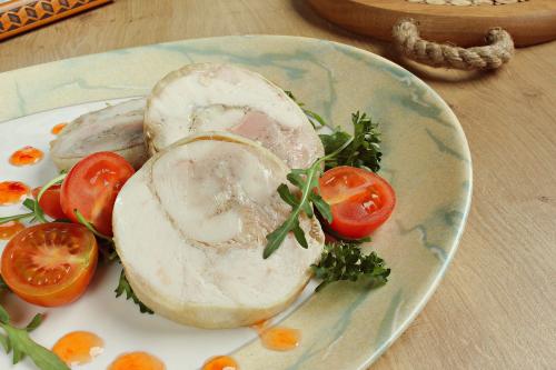 Рецепт куриного рулета из целой курицы. Рулет из целой курицы