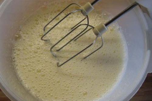 Манник на кефире в мультиварке. Манник в мультиварке без муки на кефире