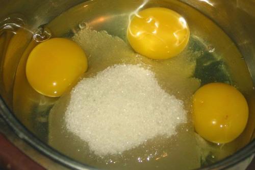 Манник на кефире в мультиварке. Манник в мультиварке без муки на кефире