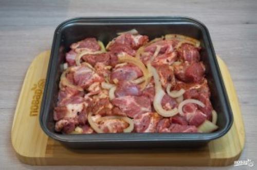 Рецепт приготовления шейки свиной. Свиная шея кусочками в духовке
