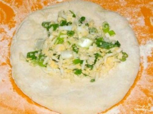 Рецепт пирожков с луком и яйцом. Жареные пирожки с яйцом и луком