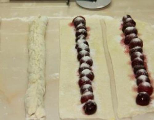 Пирог-улитка с вишней на кефире. Отличный рецепт пирога улитки с вишней