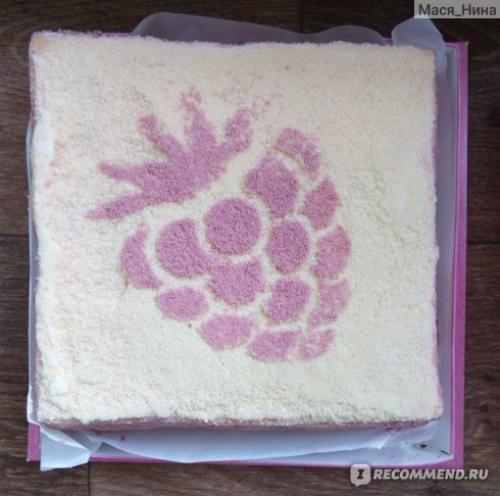 Наполеон с Малиной рошен. Вкусно и необычно, картинка совпадает с реальностью, но уже далековато от Наполеона