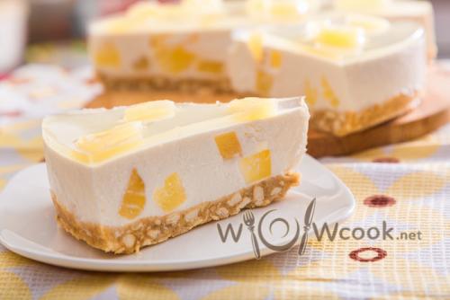 Творожный торт без выпечки с желатином. Творожно желейный торт без выпечки с печеньем и ананасами