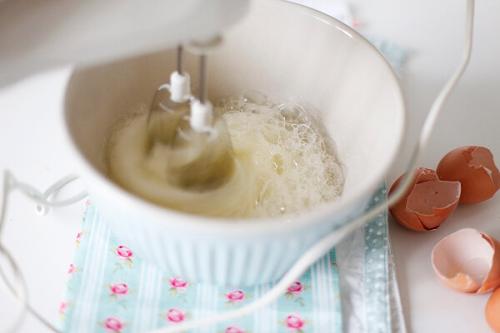 Ангельский бисквит чадейка.