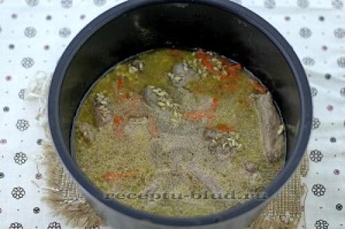 Перловка с мясом в скороварке. Перловая каша в мультиварке-скороварке