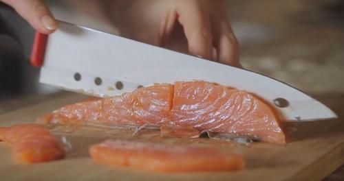 Рулет из лаваша с красной рыбой и майонезом. Как приготовить изысканный рулет из лаваша с красной рыбой