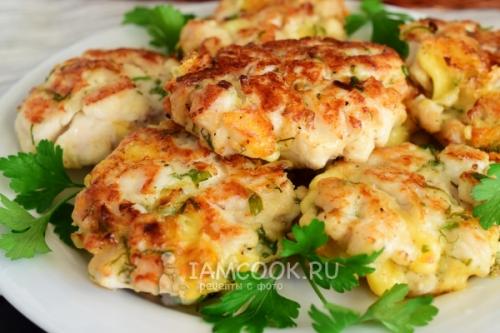 Рубленные котлеты из куриного филе с сыром. Рубленные котлеты из куриной грудки с сыром