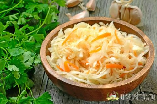 Капуста в горячем рассоле с уксусом и маслом. Быстрая капуста, маринованная горячим рассолом с уксусом и чесноком
