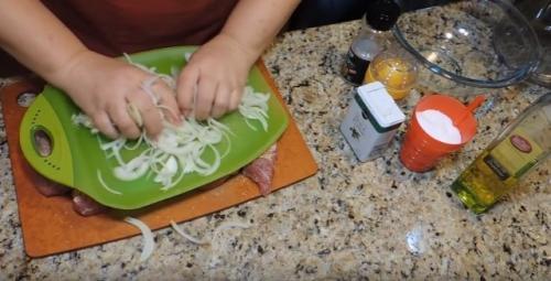 Шашлык в духовке + Маринад для шашлыка из свинины. 5 рецептов