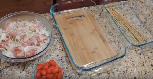 Шашлык в духовке + Маринад для шашлыка из свинины. 5 рецептов