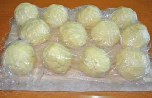 Как быстро приготовить торт из слоеного теста. Торт из слоеного теста: вкусный и простой рецепт