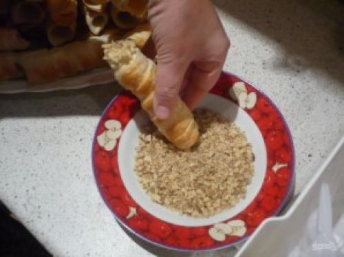 Можно ли сделать сладкие слоеные трубочки для десерта. Сладкое из слоеного бездрожжевого теста